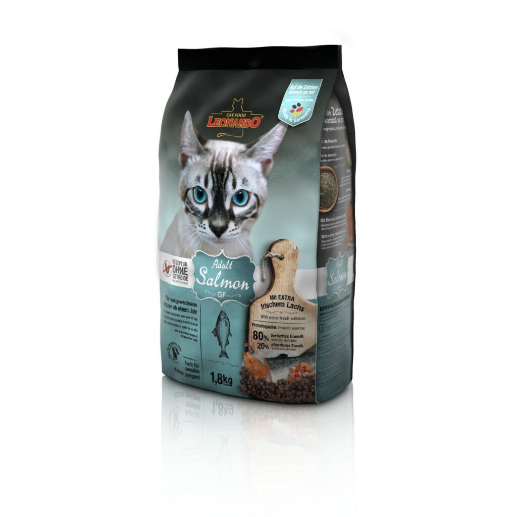 Сухой беззерновой корм Leonardo Adult Salmon GF для взрослых кошек с чувствительным пищеварением с лососем